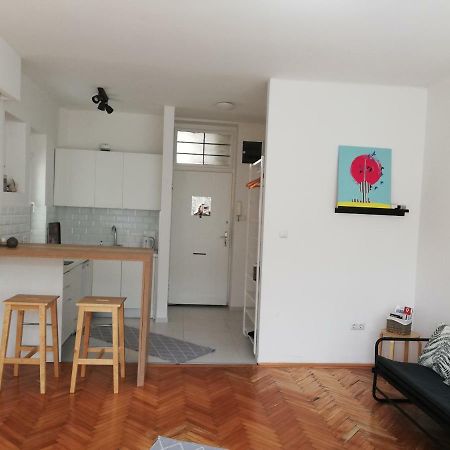 Bright & Stylish Studio Home, Superbly Located ซาราเยโว ภายนอก รูปภาพ